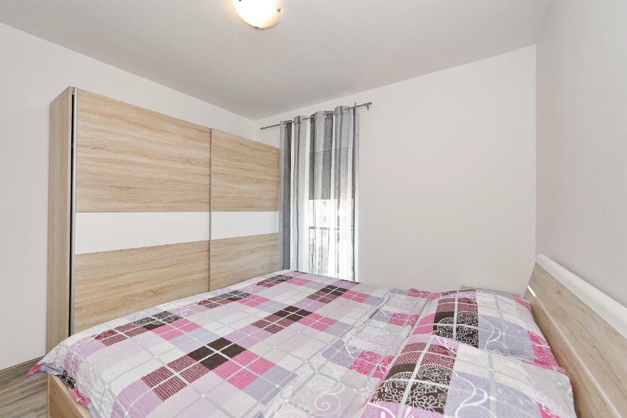 Apartment Marijana Preko