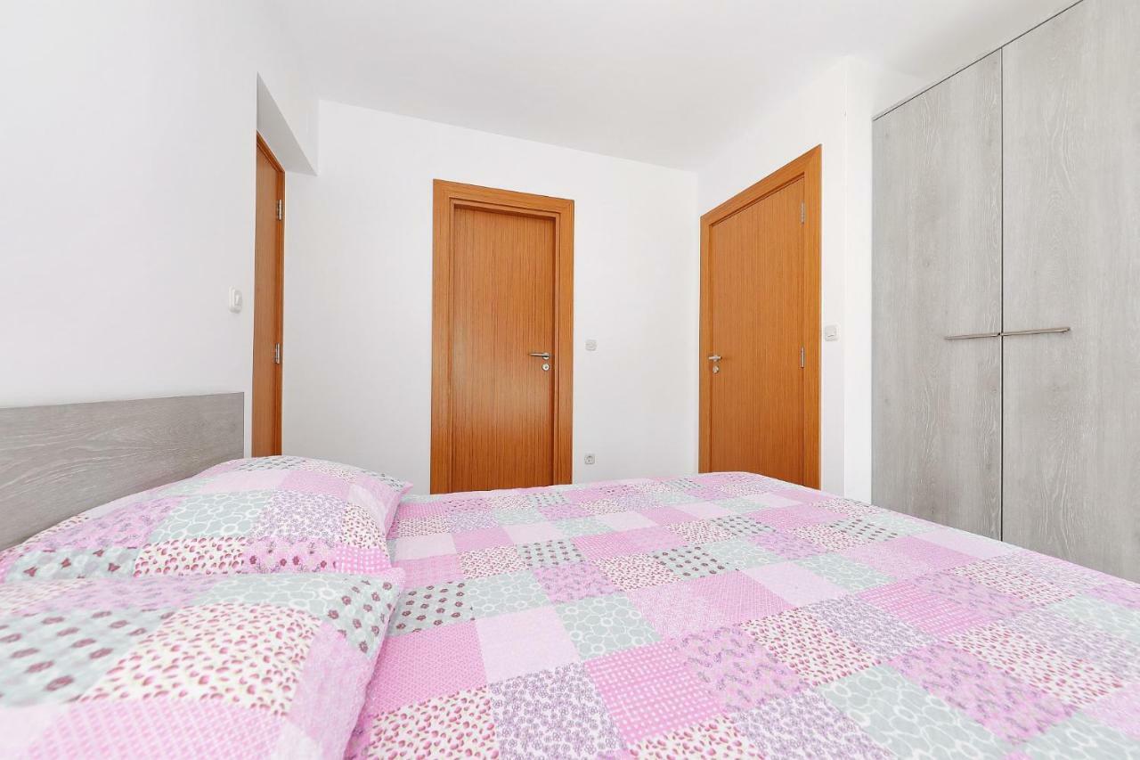 Apartment Marijana Preko