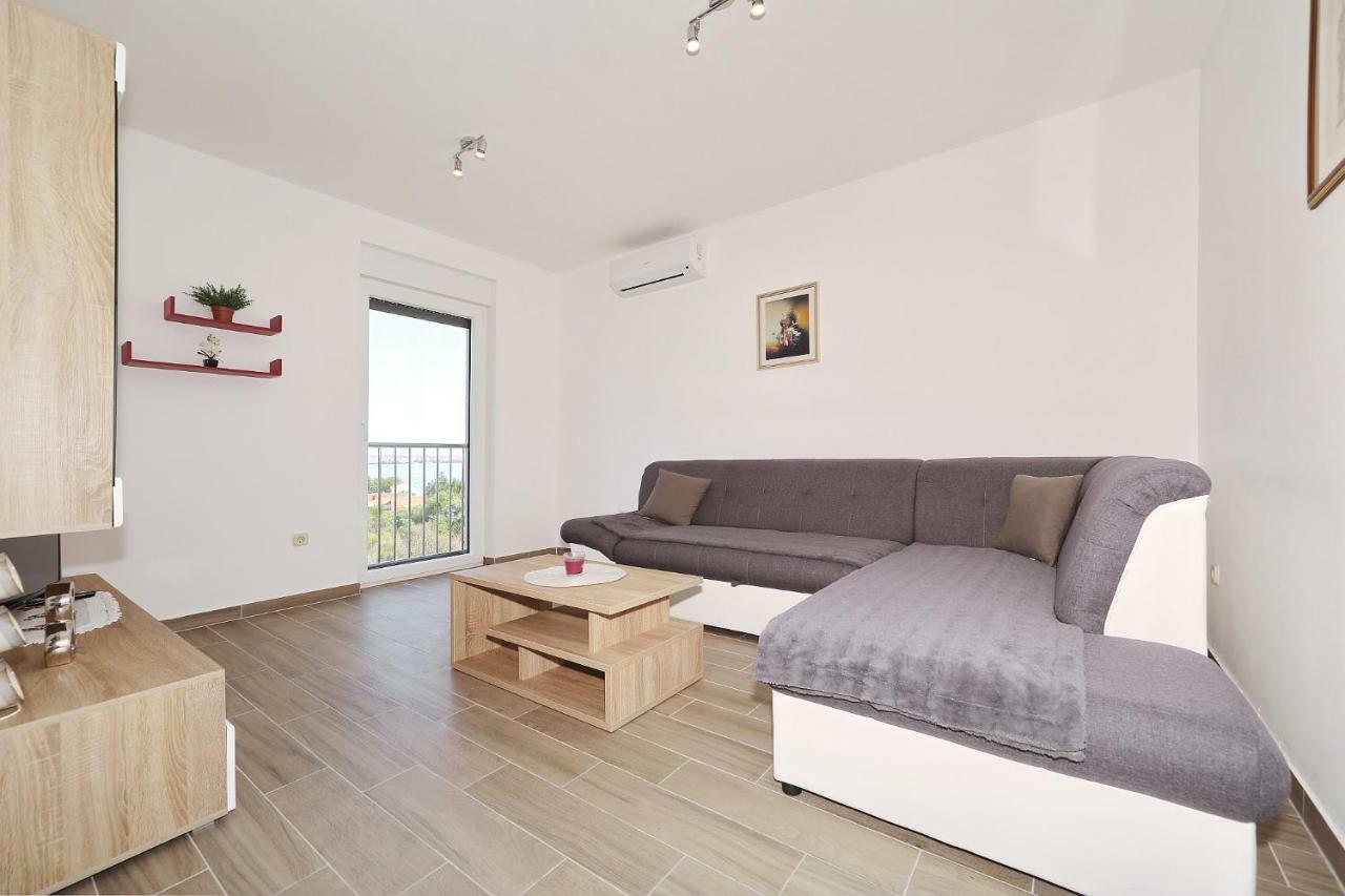 Apartment Marijana Preko